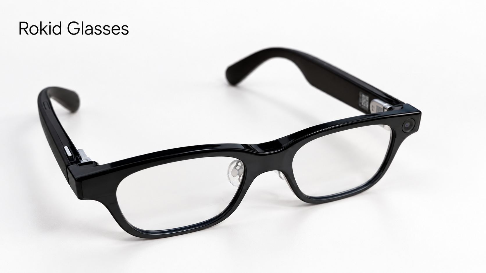 光沢のある黒いフレームと前面カメラが見えるRokid Glasses
